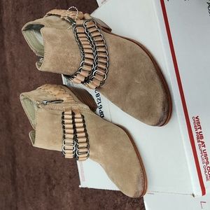 ⭕️ PRICE FIRM Sam Edelman Size 7.5 Posey Chain Booties